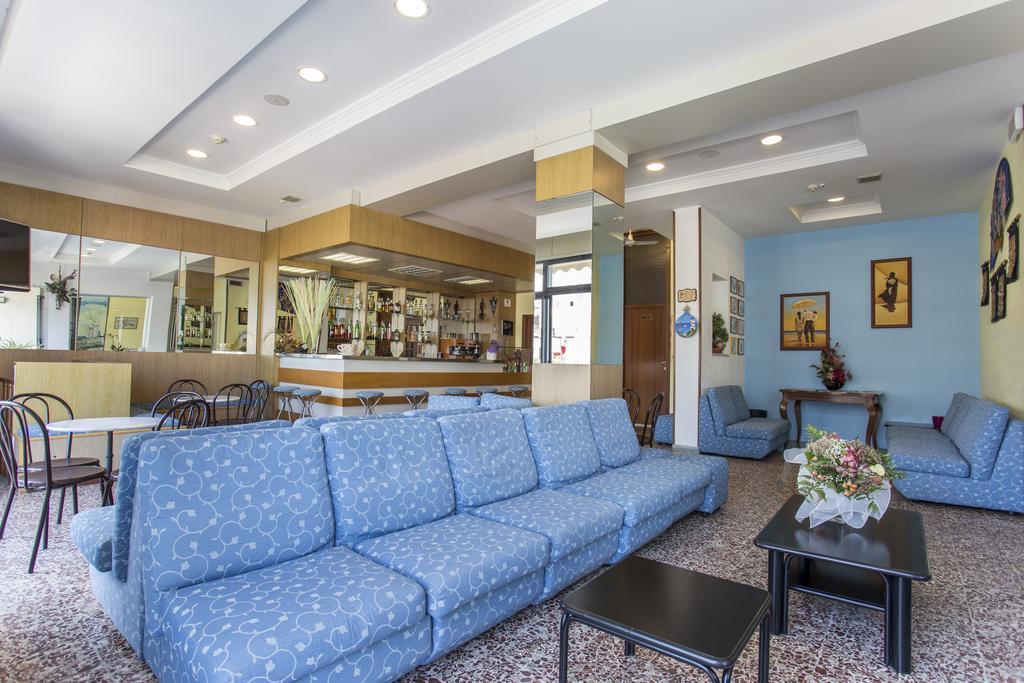 Hotel Lugano カットーリカ エクステリア 写真