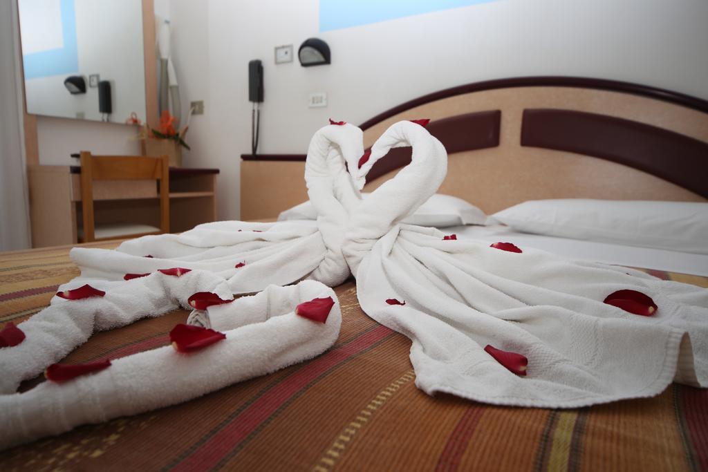 Hotel Lugano カットーリカ エクステリア 写真