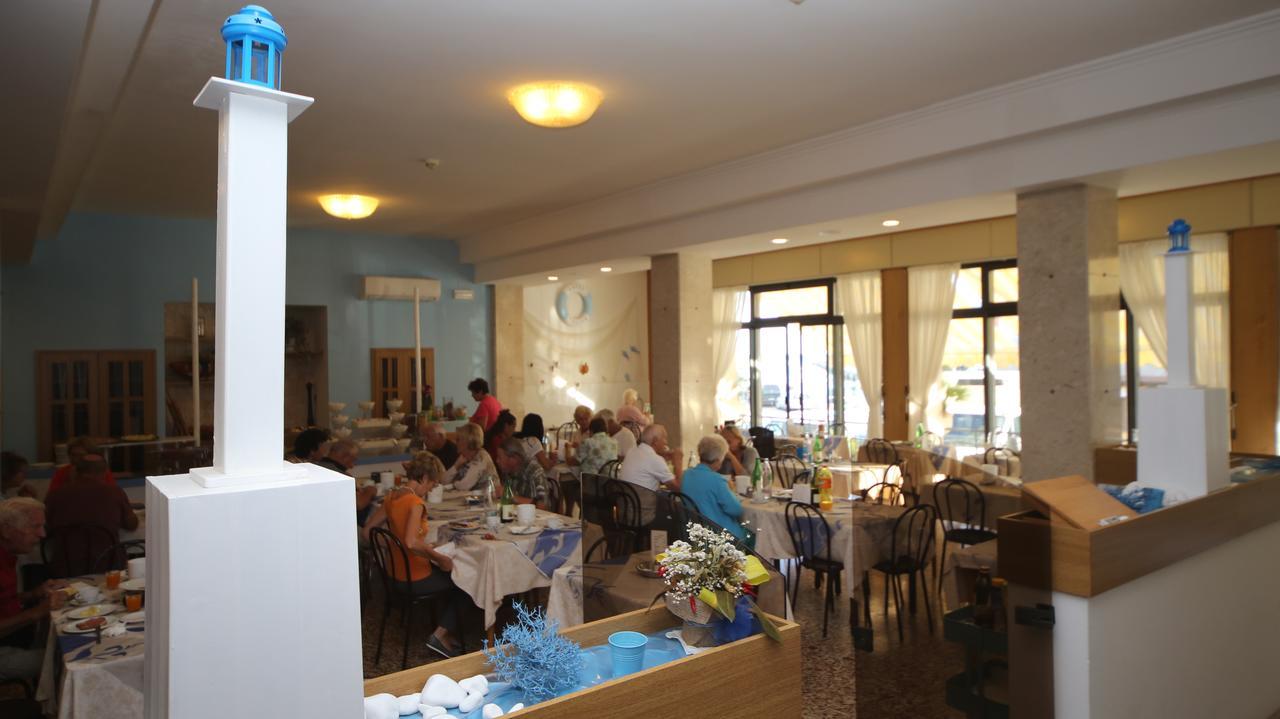 Hotel Lugano カットーリカ エクステリア 写真